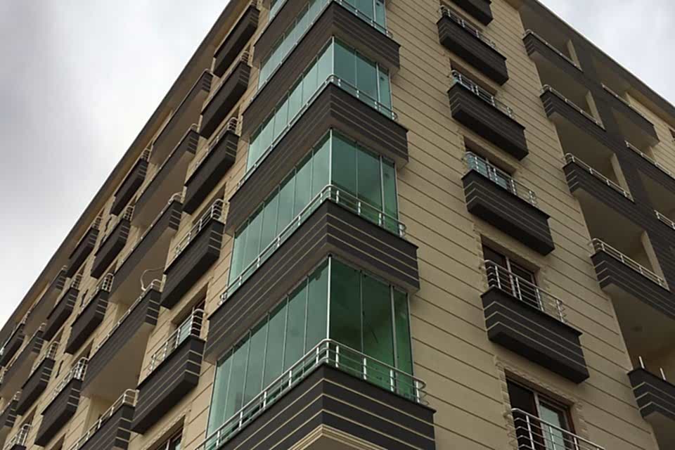 Katlanır Cam Balkon Sistemleri